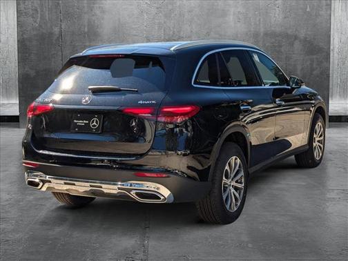 2025 Mercedes-Benz GLC 300 4MATIC