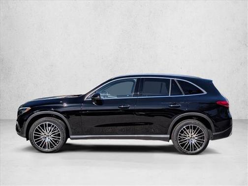 2026 Mercedes-Benz GLC 300 Base