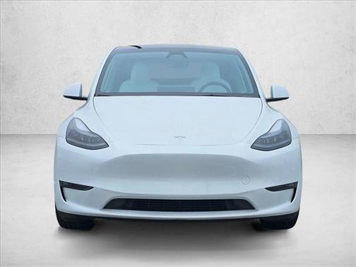 Pearl White Multi-Coat 2024 Tesla Model Y Performance Dual Motor All-Wheel Drive