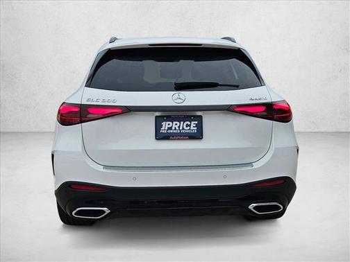 2026 Mercedes-Benz GLC 300 4MATIC