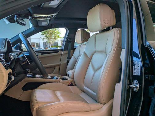 2024 Porsche Macan T