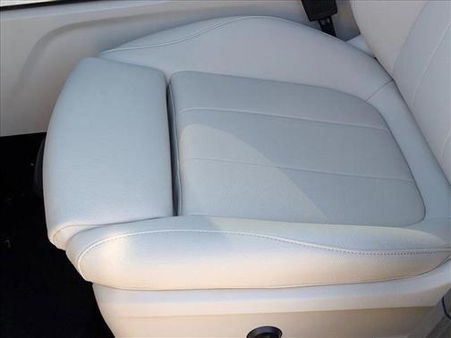 2026 Mercedes-Benz GLB 250 Base