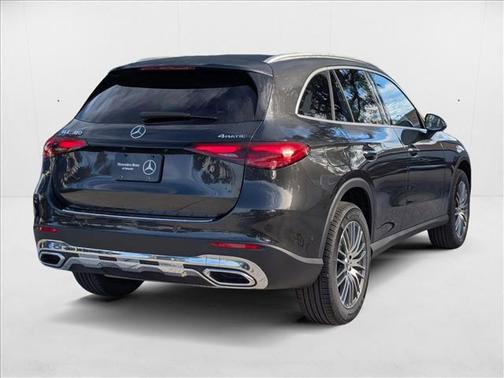 2026 Mercedes-Benz GLC 300 4MATIC