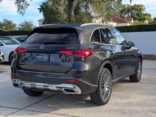 2026 Mercedes-Benz GLC 300 4MATIC