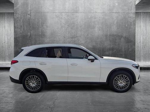 2025 Mercedes-Benz GLC 300 Base