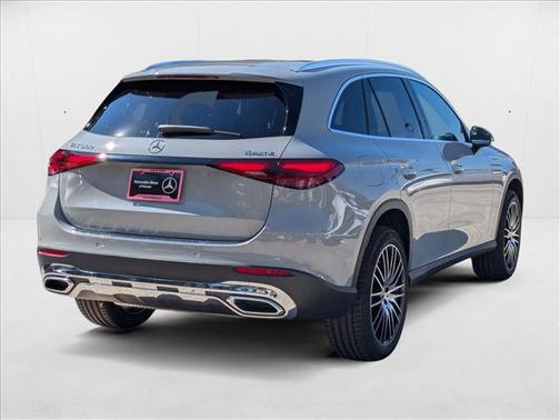 2026 Mercedes-Benz GLC 300 4MATIC