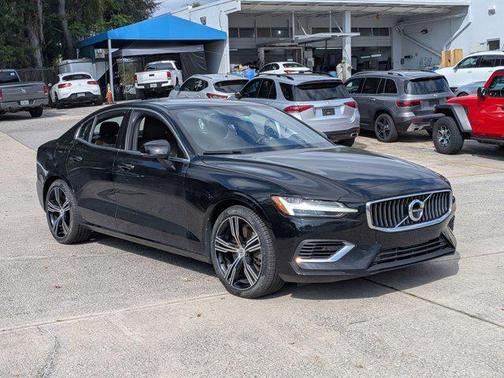 2022 Volvo S60 Recharge Plug-In Hybrid T8 Inscription