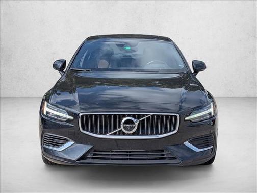 2022 Volvo S60 Recharge Plug-In Hybrid T8 Inscription