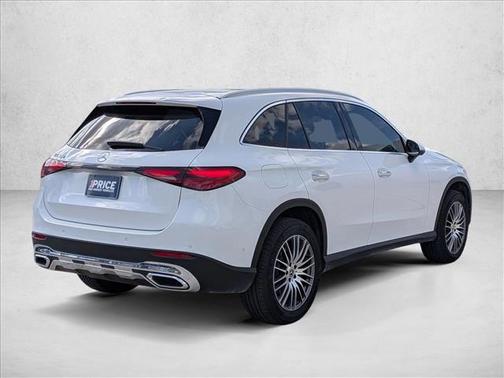 Polar White 2026 Mercedes-Benz GLC 300 Base