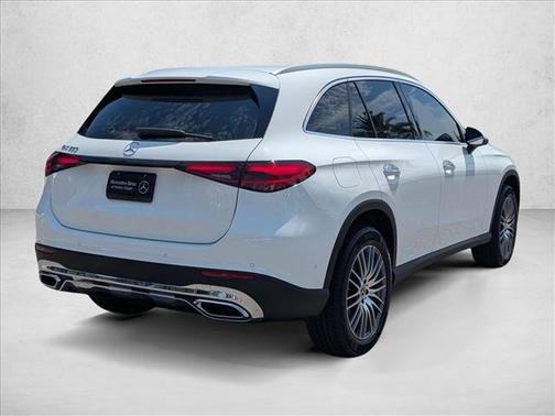 2026 Mercedes-Benz GLC 300 Base