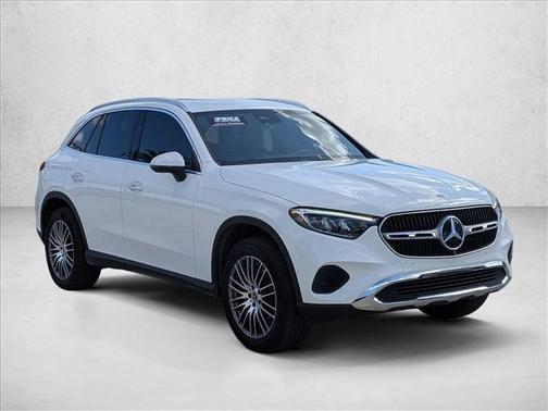Polar White 2026 Mercedes-Benz GLC 300 Base