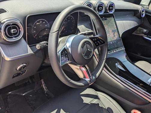 2026 Mercedes-Benz GLC 300 Base