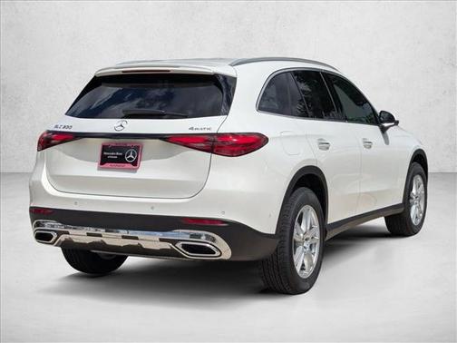 2026 Mercedes-Benz GLC 300 4MATIC