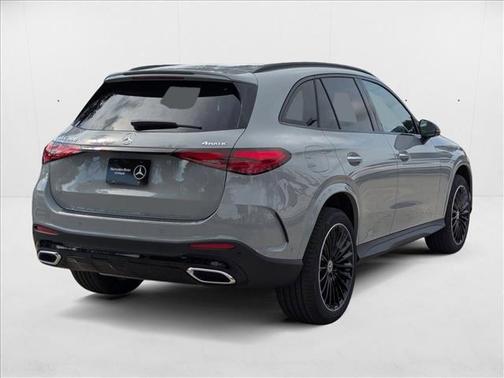 2026 Mercedes-Benz GLC 300 4MATIC
