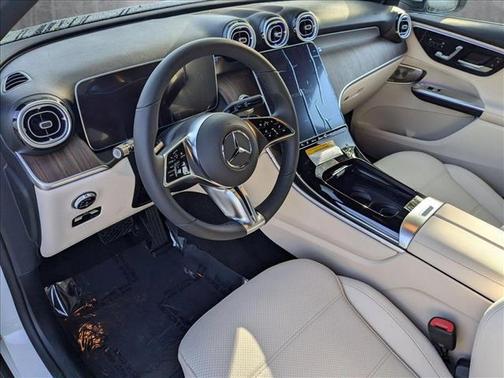 2025 Mercedes-Benz GLC 350e Base