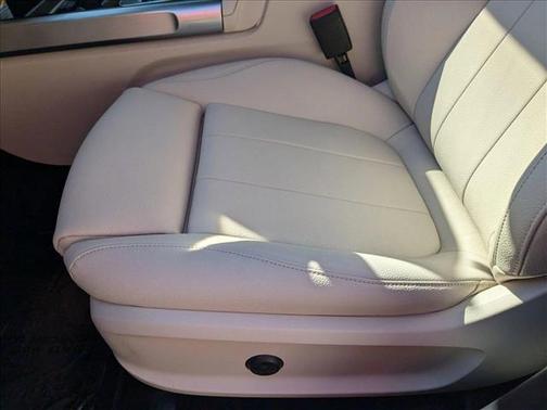 2025 Mercedes-Benz GLB 250 Base