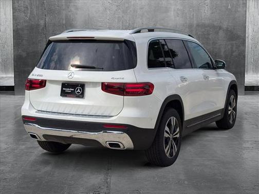 2025 Mercedes-Benz GLB 250 4MATIC