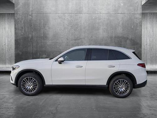 2025 Mercedes-Benz GLC 300 Base