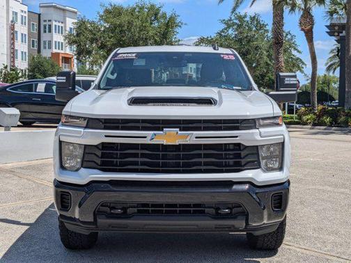 2025 Chevrolet Silverado 2500 Custom
