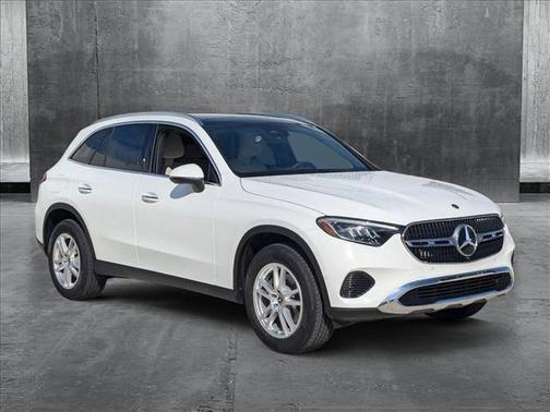 2025 Mercedes-Benz GLC 300 Base