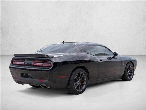 Pitch Black Clearcoat 2022 Dodge Challenger R/T Scat Pack