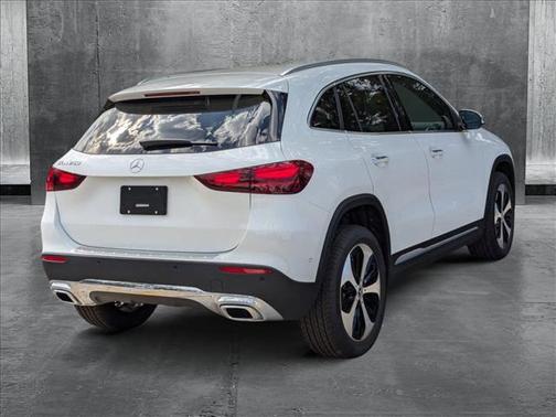 2025 Mercedes-Benz GLA 250 Base