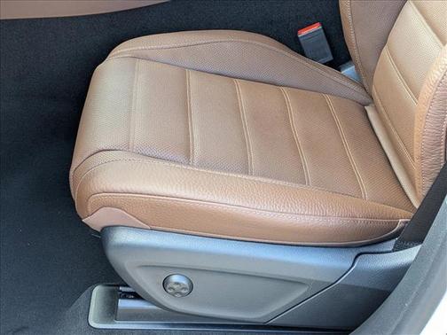 Polar White 2026 Mercedes-Benz GLE 450 4MATIC