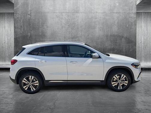 2025 Mercedes-Benz GLA 250 Base
