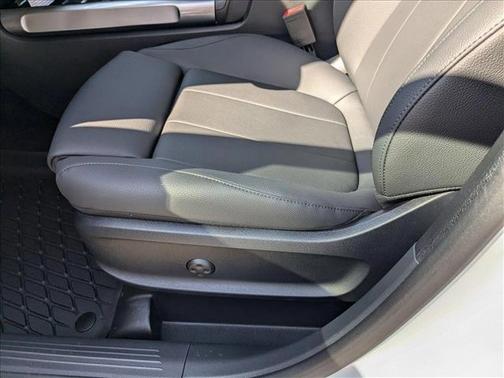 2025 Mercedes-Benz GLB 250 Base