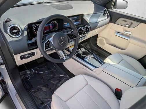Cirrus Silver Metallic 2026 Mercedes-Benz GLA 250 4MATIC