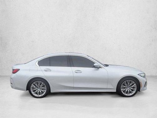 Mineral White Metallic 2024 BMW 330 330i
