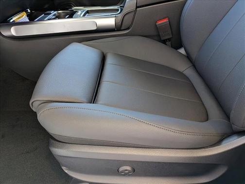 2026 Mercedes-Benz GLB 250 Base