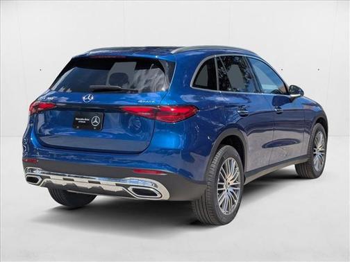 2026 Mercedes-Benz GLC 300 4MATIC