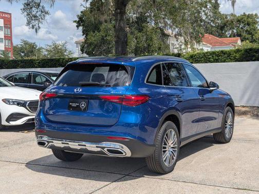 2026 Mercedes-Benz GLC 300 4MATIC