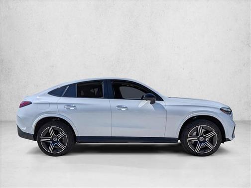MANUFAKTUR Moonlight White Metallic 2025 Mercedes-Benz GLC 300 4MATIC Coupe