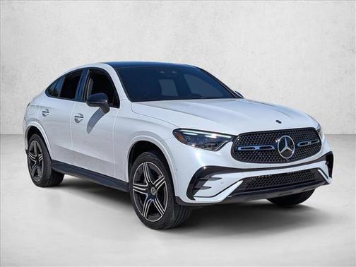 MANUFAKTUR Moonlight White Metallic 2025 Mercedes-Benz GLC 300 4MATIC Coupe