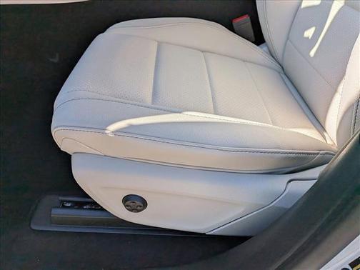 Polar White 2026 Mercedes-Benz GLE 350 Base
