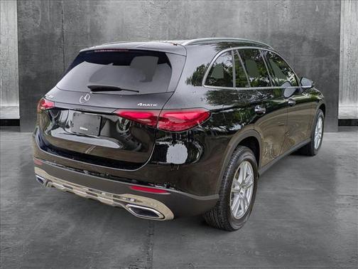 2025 Mercedes-Benz GLC 300 4MATIC