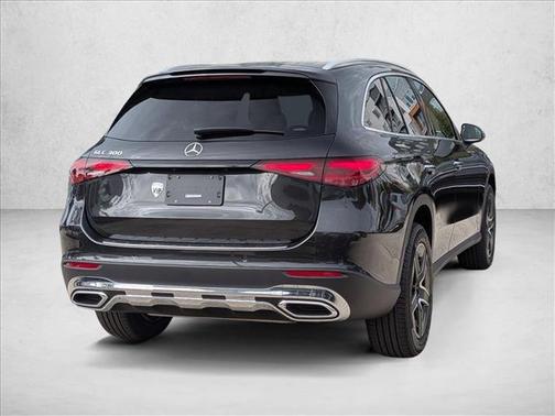 2026 Mercedes-Benz GLC 300 Base