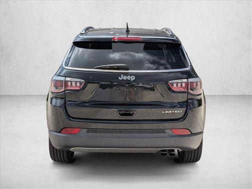 Diamond Black Crystal Pearlcoat 2020 Jeep Compass Limited