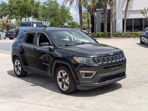 Diamond Black Crystal Pearlcoat 2020 Jeep Compass Limited
