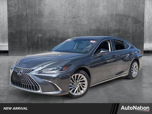 2022 Lexus ES 300h Ultra Luxury