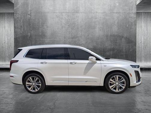 2024 Cadillac XT6 Premium Luxury FWD