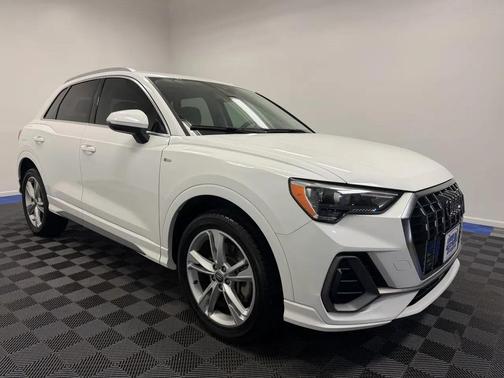 2020 Audi Q3 45 S line Premium