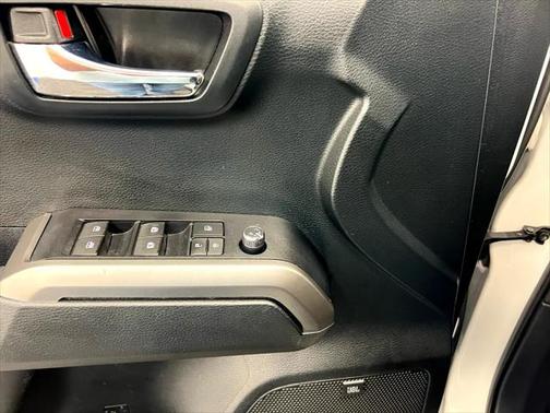 2017 Toyota Tacoma Limited