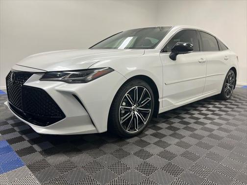 2019 Toyota Avalon Touring