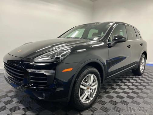 2016 Porsche Cayenne Cayenne