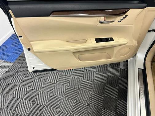 2015 Lexus ES 350 Base