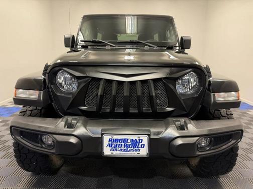 Black Clearcoat 2021 Jeep Wrangler Unlimited 80th Anniversary 4x4