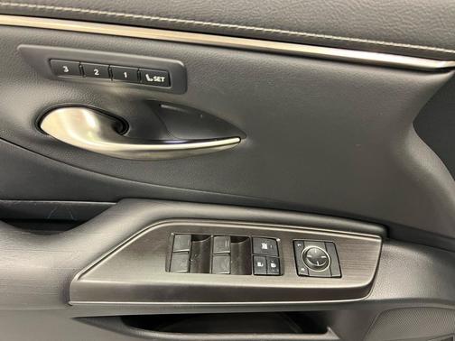2019 Lexus ES 350 Luxury